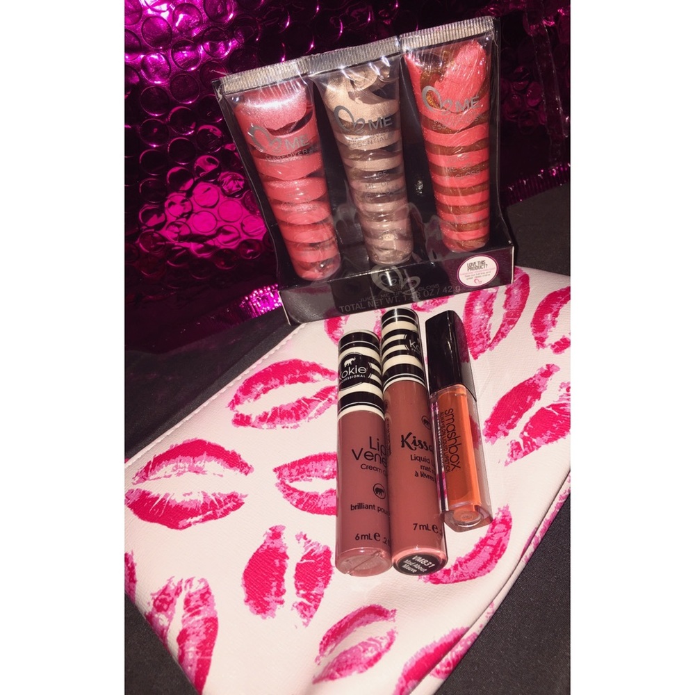 New 7pc Makeup Lip bundle + bag!